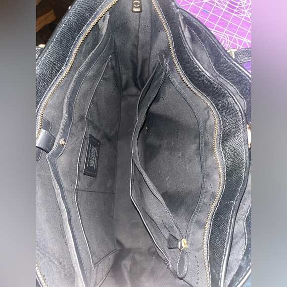 COACH- turnlock tote - Picture 5 of 8